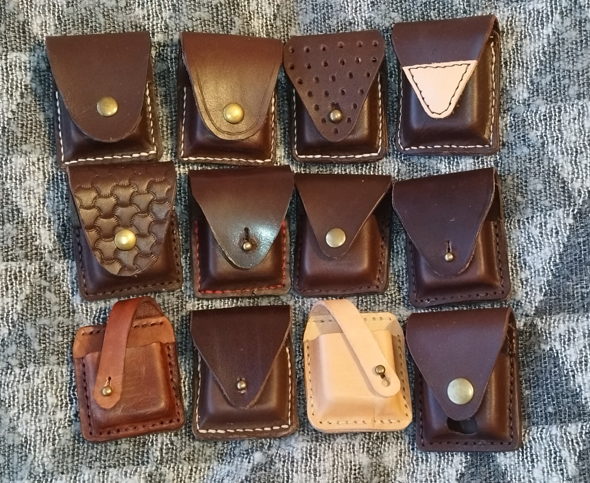 Pouzdra na zapalovače, pouzdra a stojánky na doutníky